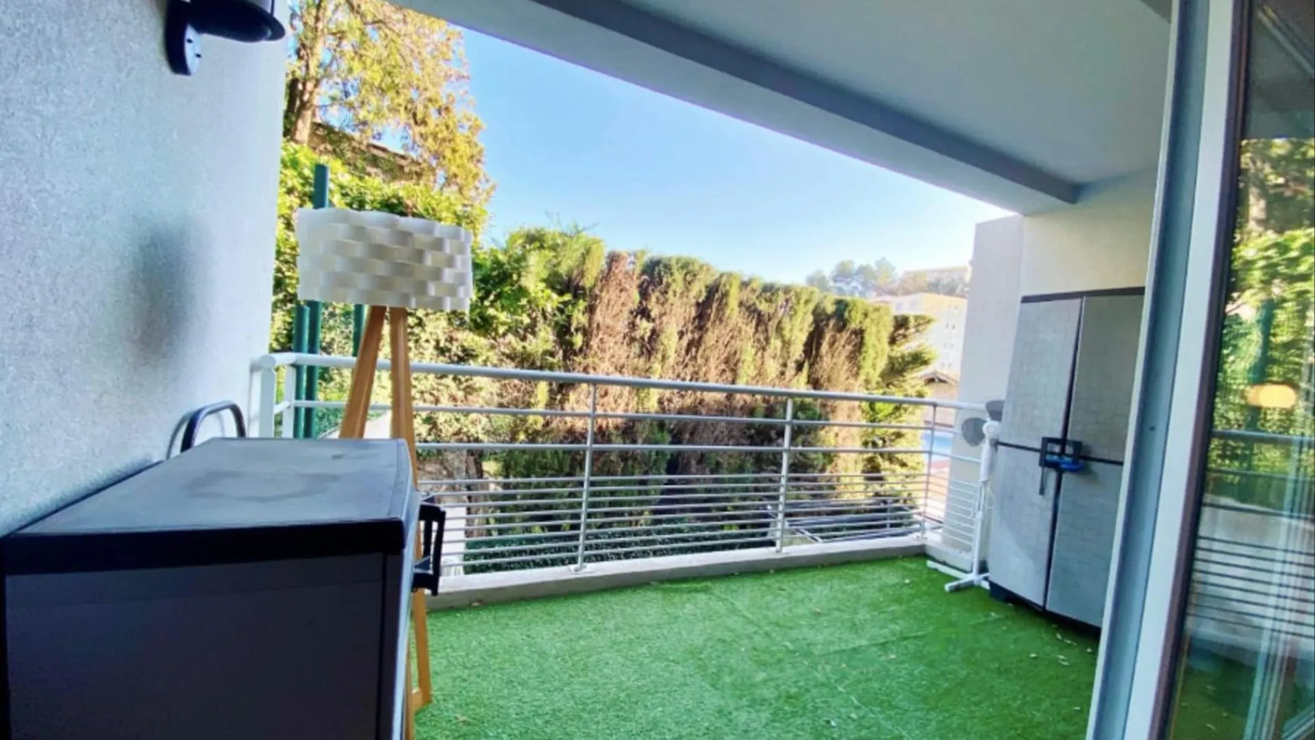 1-Bedroom Apartment Near The City Center Cagnes-sur-Mer